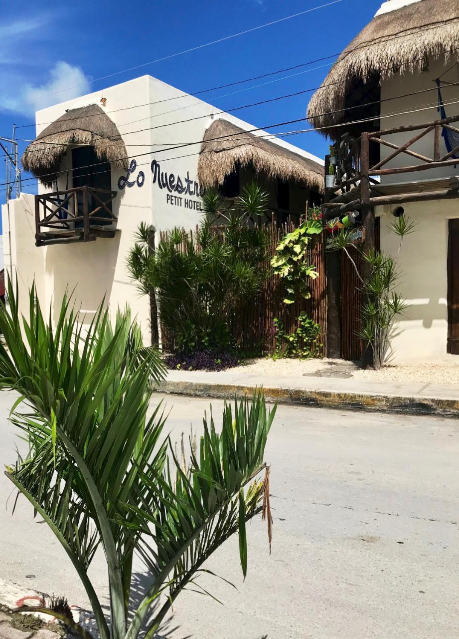 Lo Nuestro Petit Hotel Tulum Exterior photo