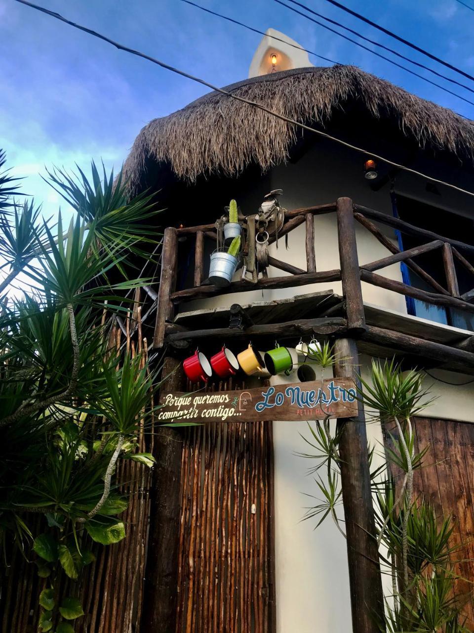 Lo Nuestro Petit Hotel Tulum Exterior photo