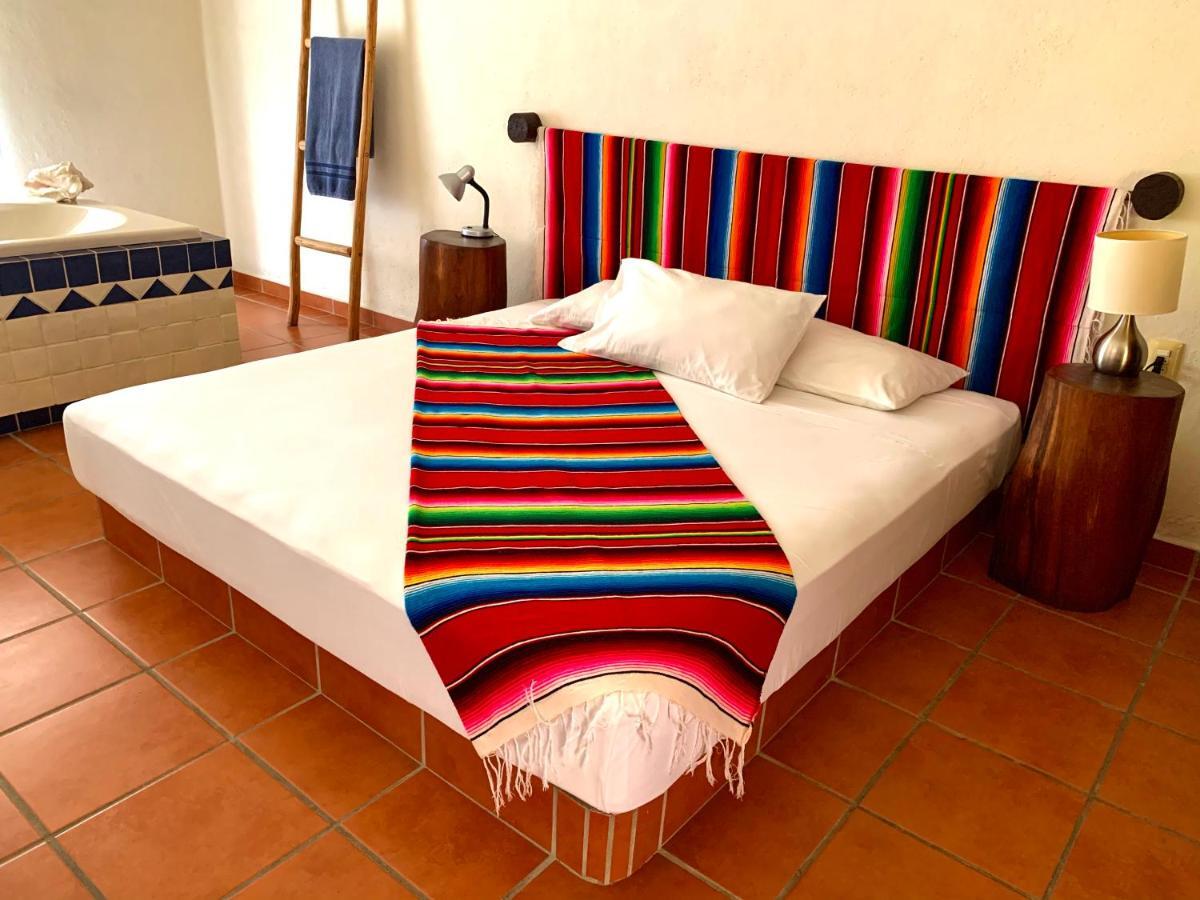 Lo Nuestro Petit Hotel Tulum Exterior photo