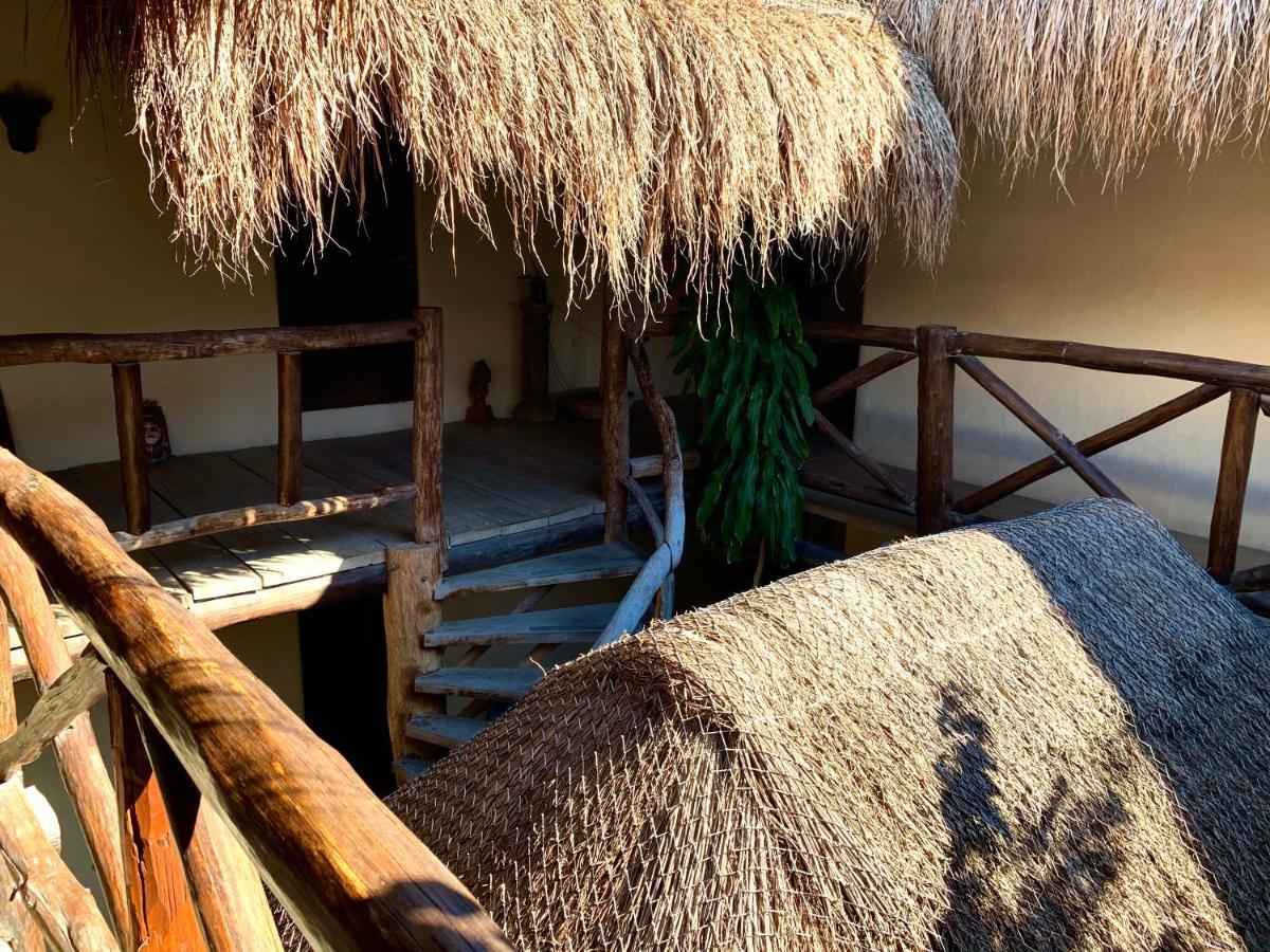 Lo Nuestro Petit Hotel Tulum Exterior photo