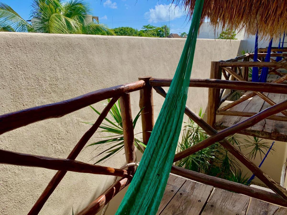Lo Nuestro Petit Hotel Tulum Exterior photo